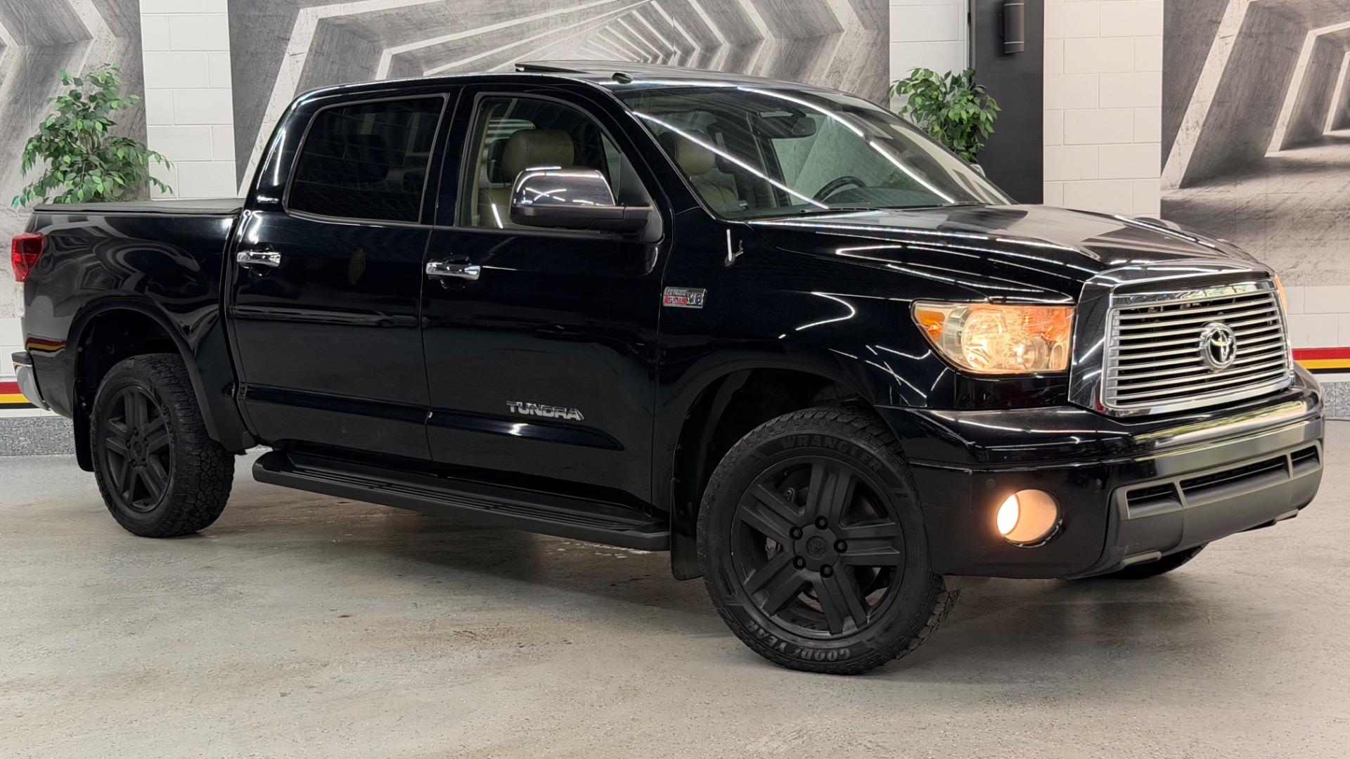 2011 Toyota Tundra Pickup Truck 4X2 6-Speed Automatic