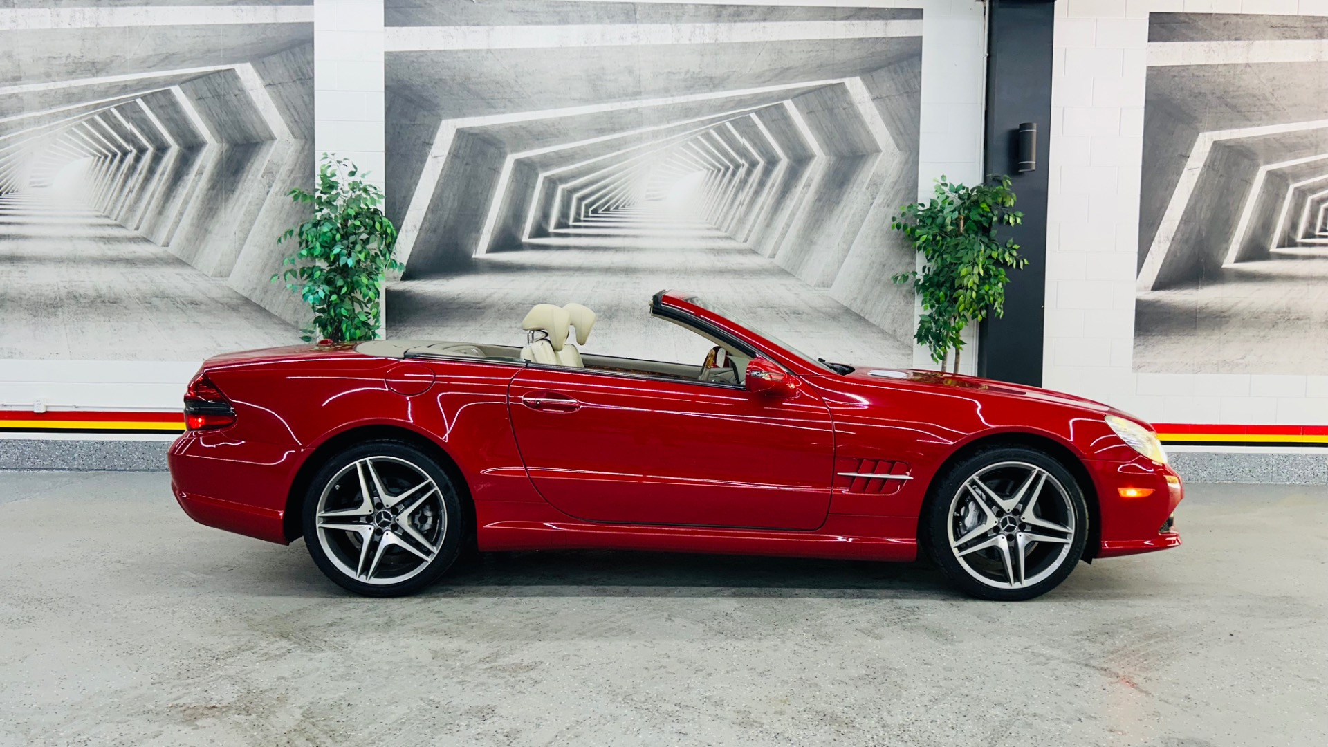 2011 Mercedes-Benz SL550, image size:1920x1080