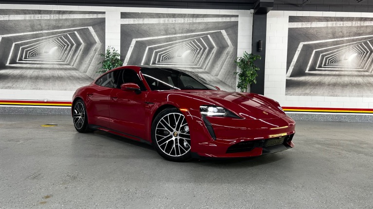 2022 Porsche Taycan Turbo