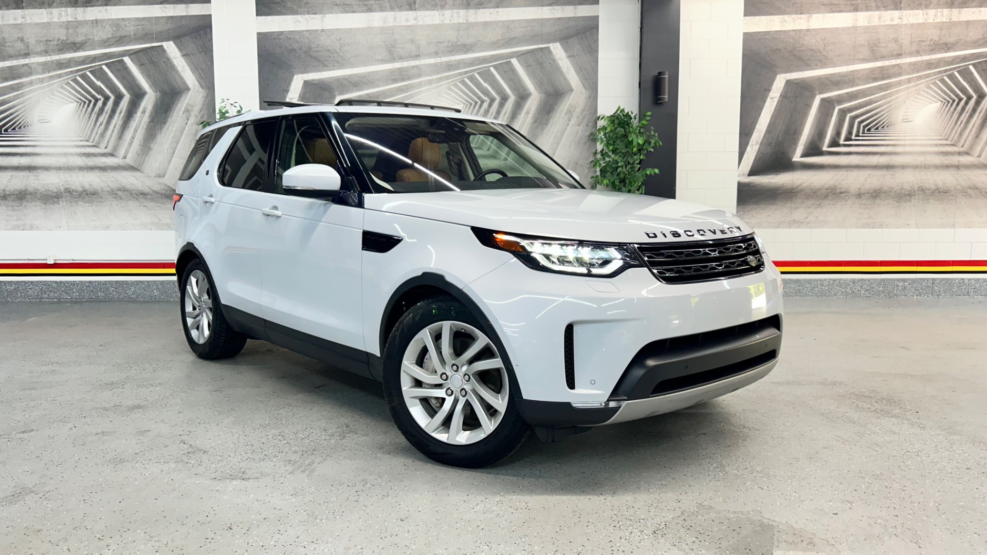 2018 Land Rover Discovery HSE SC V6's photo