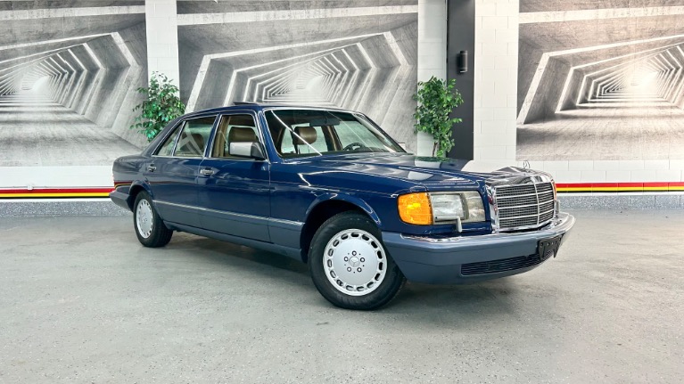 1990 Mercedes-Benz 300's photo