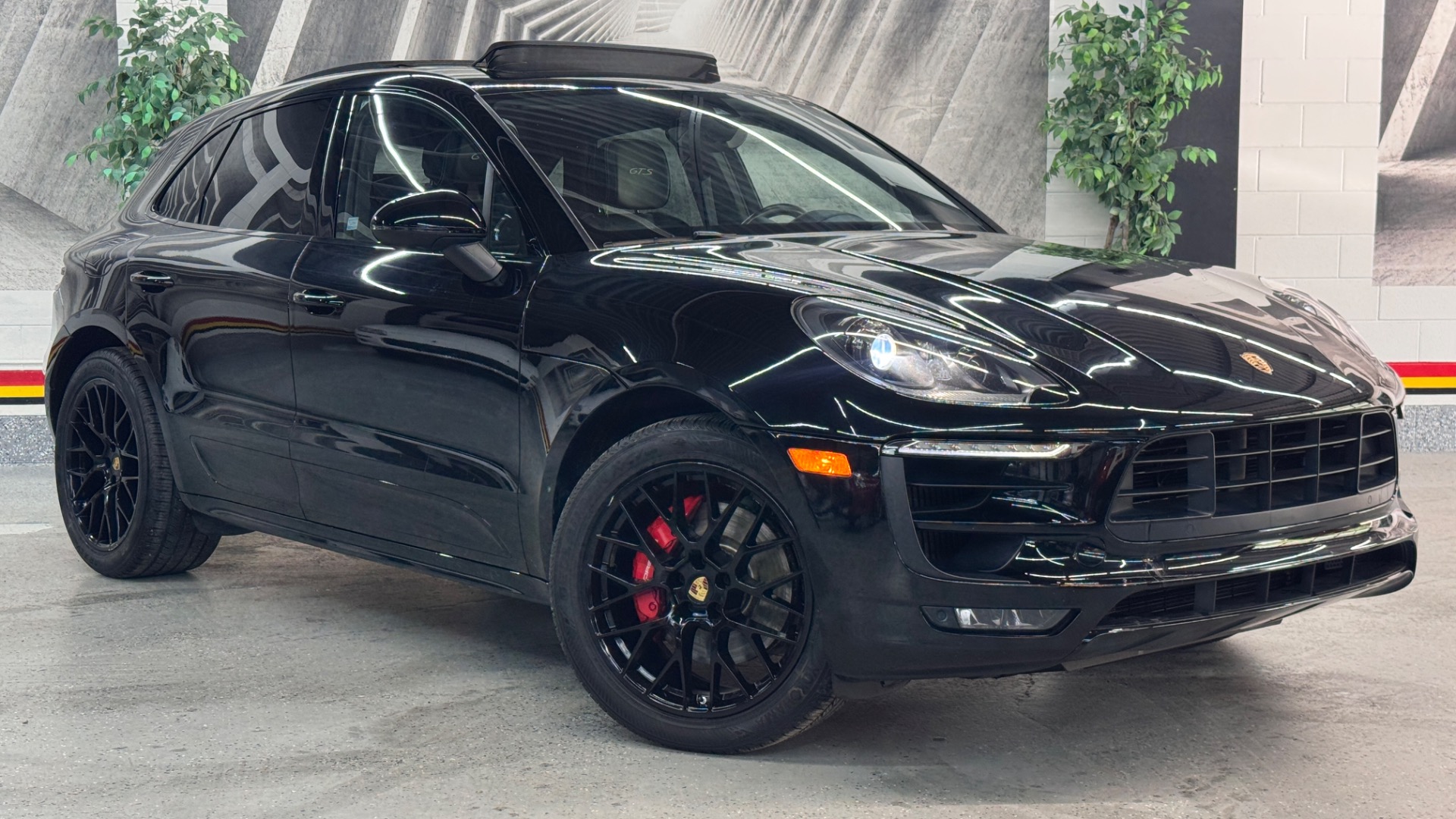 2018 Porsche Macan GTS's photo