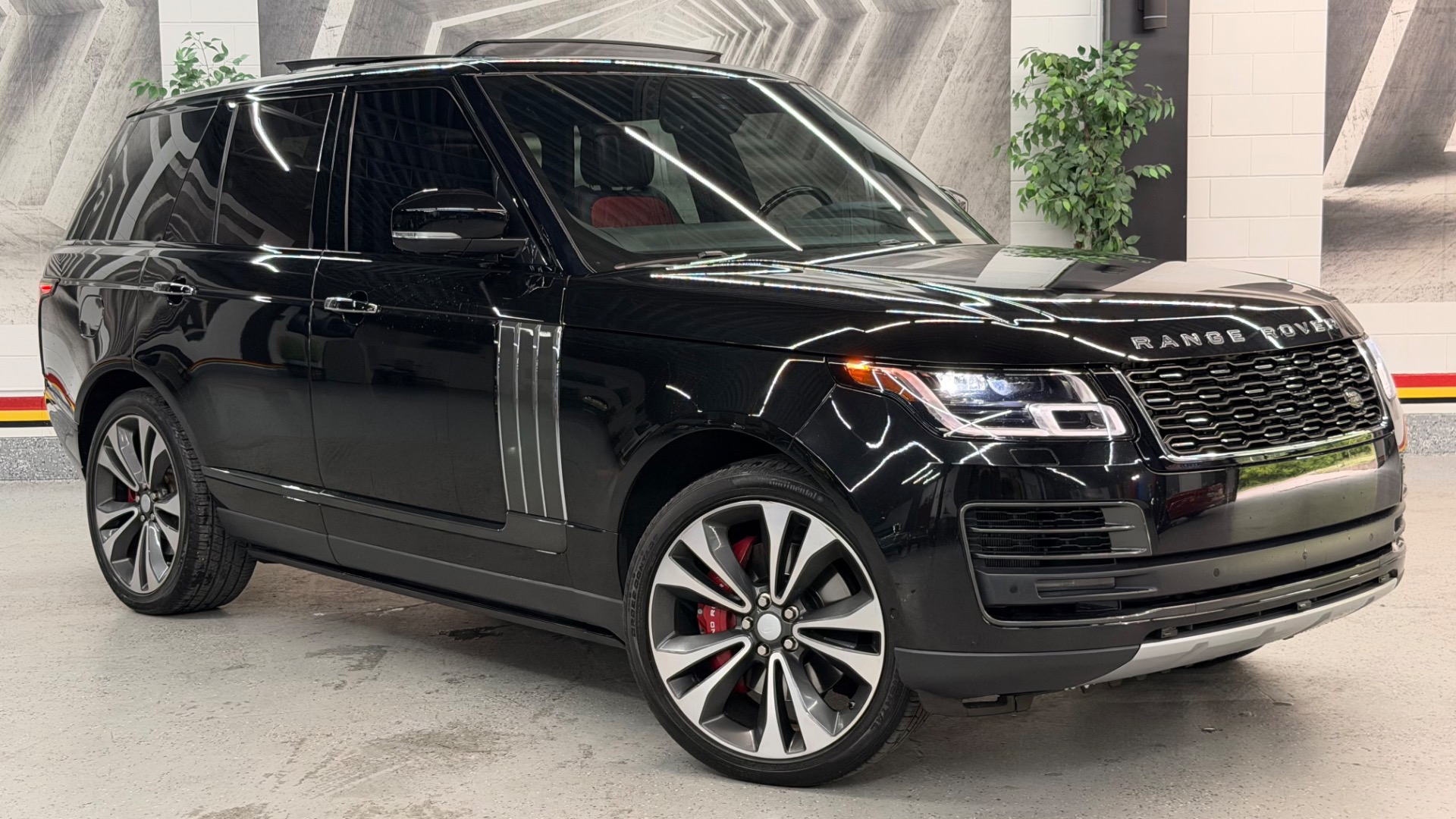2020 Land Rover Range Rover 5.0 SVAutobiography Dynamic SWB's photo
