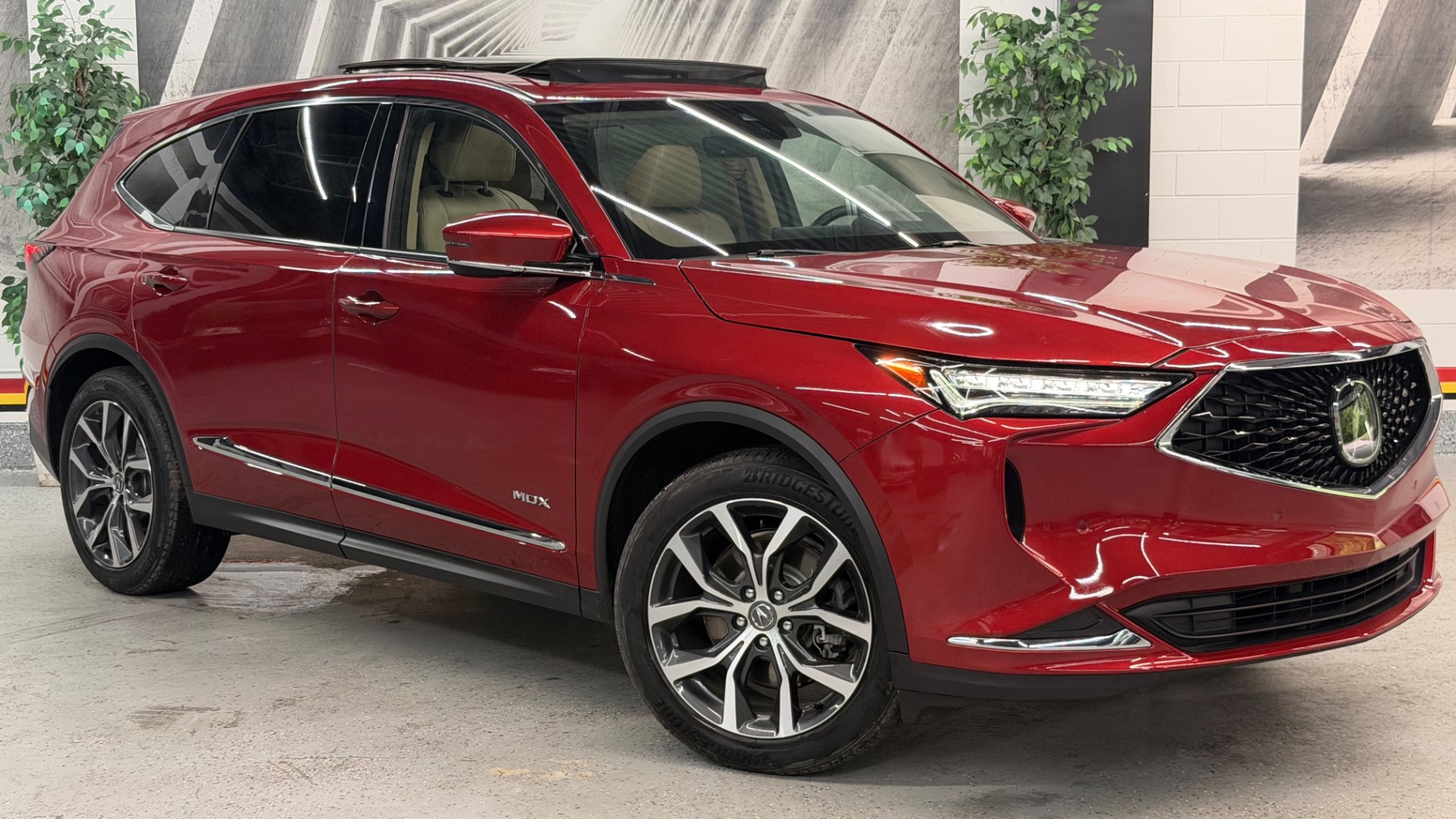 2023 Acura MDX SH-AWD w/Technology Package's photo